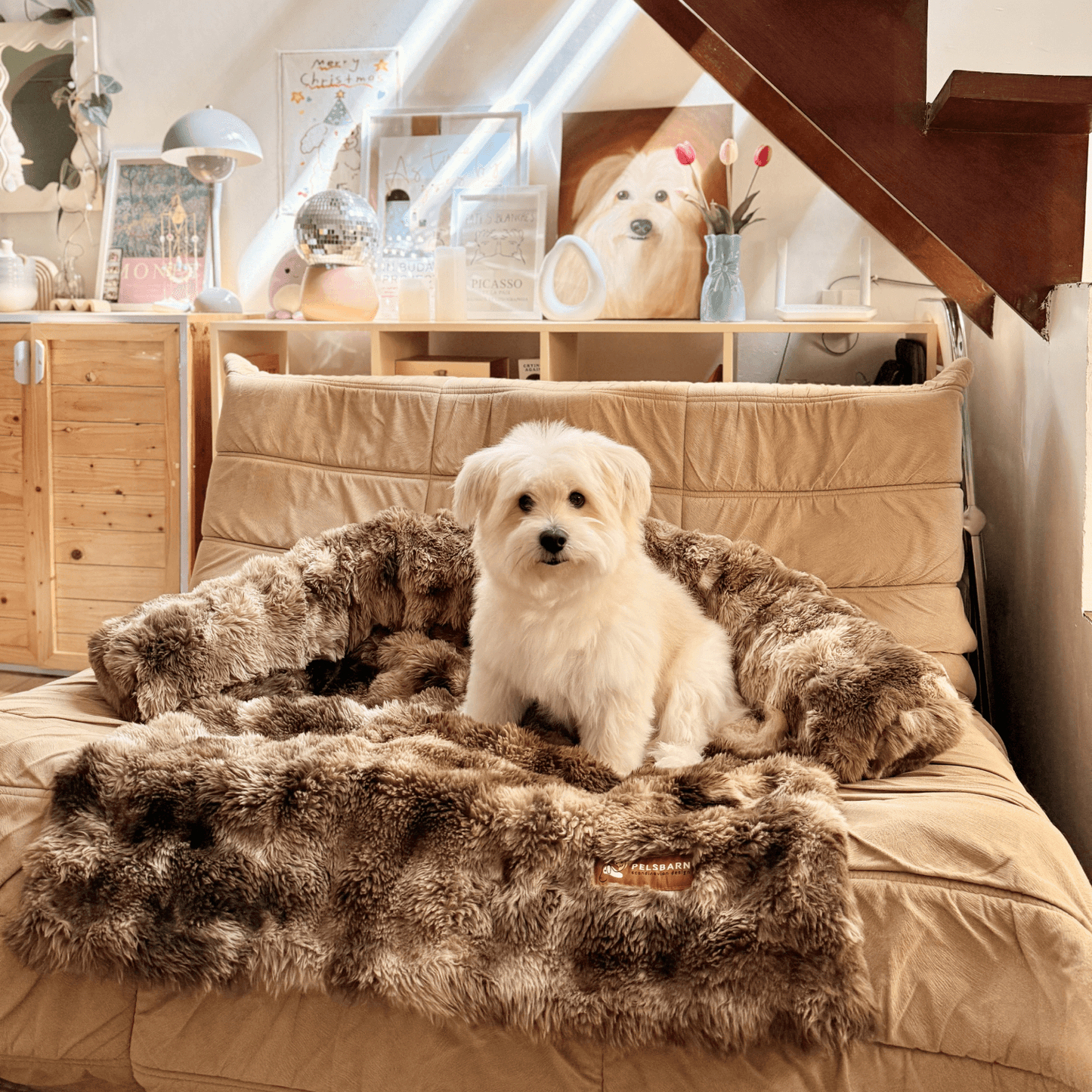 NEW: Luxurious Cozy Pelsbarn Sofa Bed