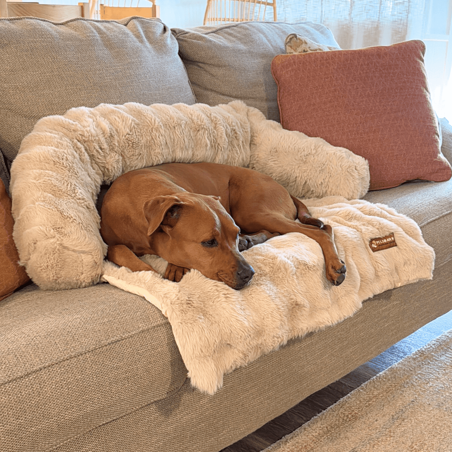NEW: Luxurious Cozy Pelsbarn Sofa Bed