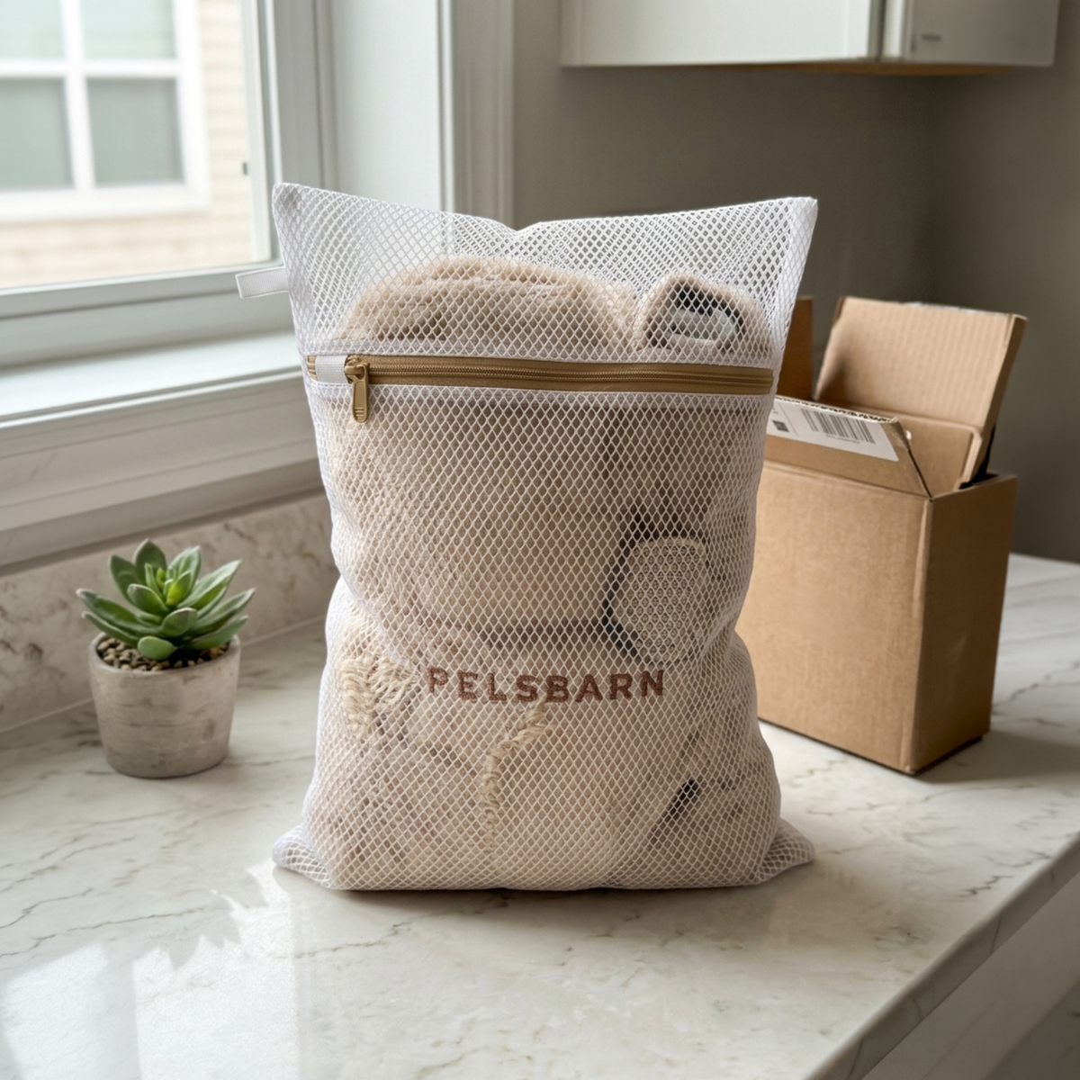 Wash Bag ( 1+1 )