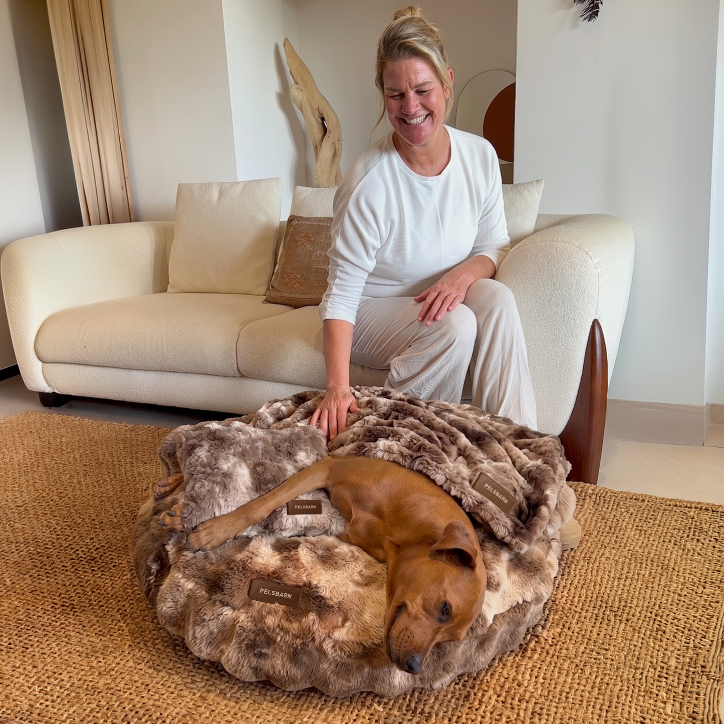 Luxurious Lounge Bed Bundle