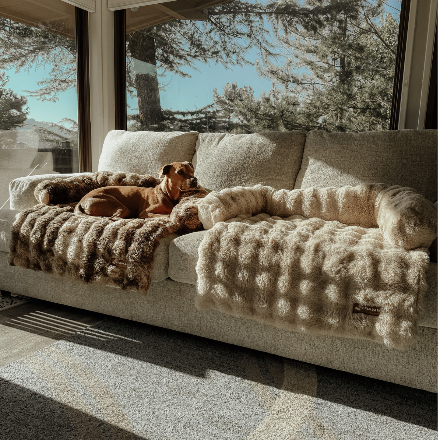 Luxurious Cozy Pelsbarn Sofa Bed